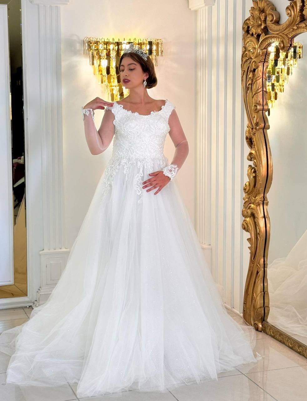 Elegant wedding dress "Aurora" with lace top and shimmering tulle skirt 