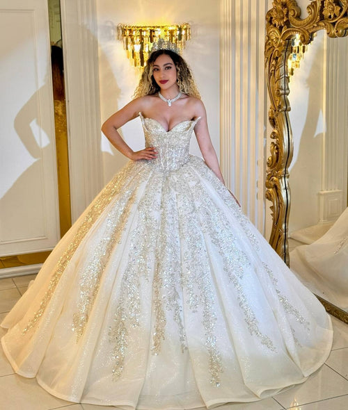 Aura Brilliante – The radiant princess wedding dress with a sweetheart neckline