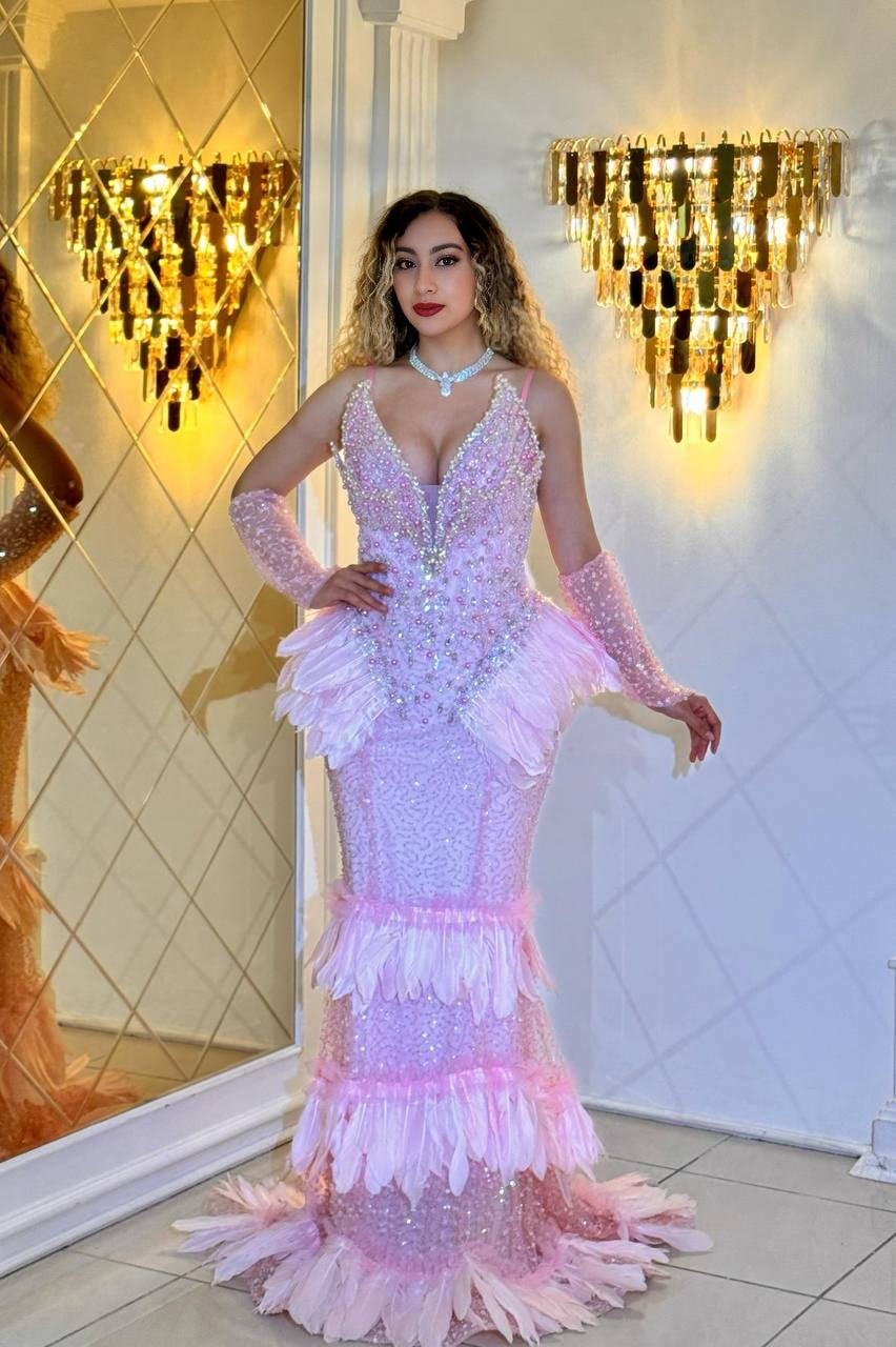 Pink Petal Dream – The elegant mermaid evening dress with feathers