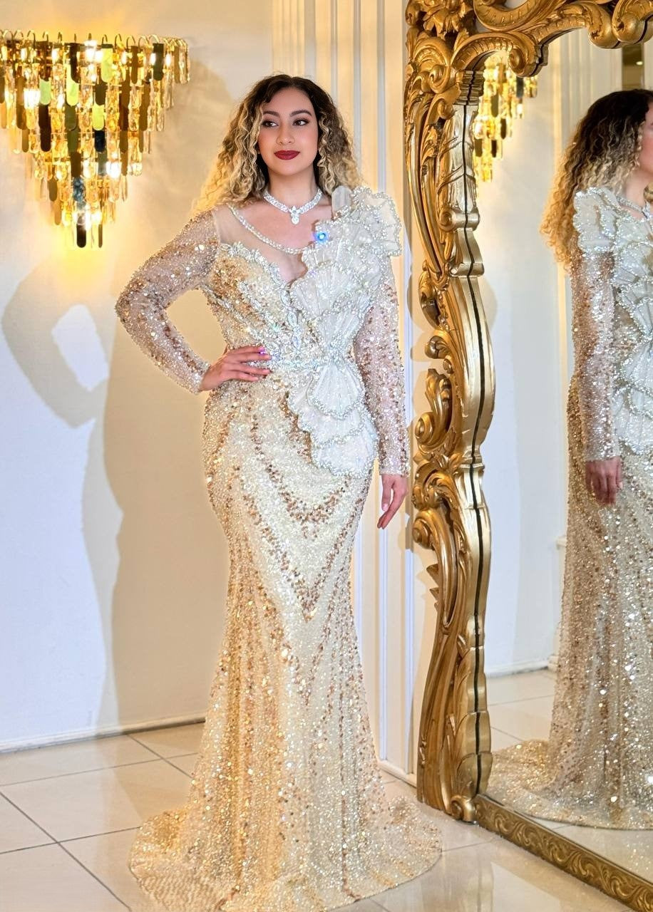 Majestic Bloom Gown – The elegant evening dress with fan detail