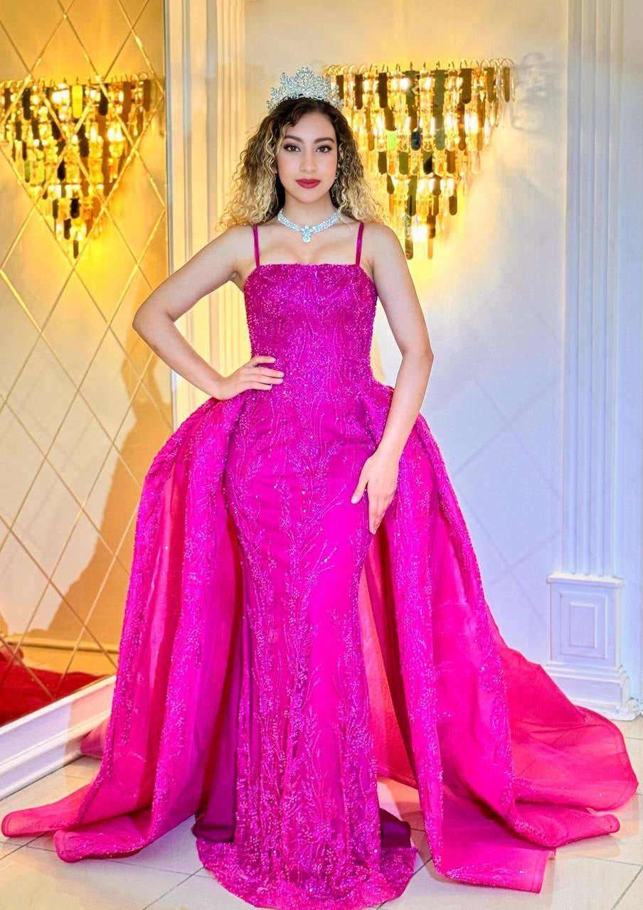 Fuchsia Glamour Queen – The sparkling evening dress with overskirt