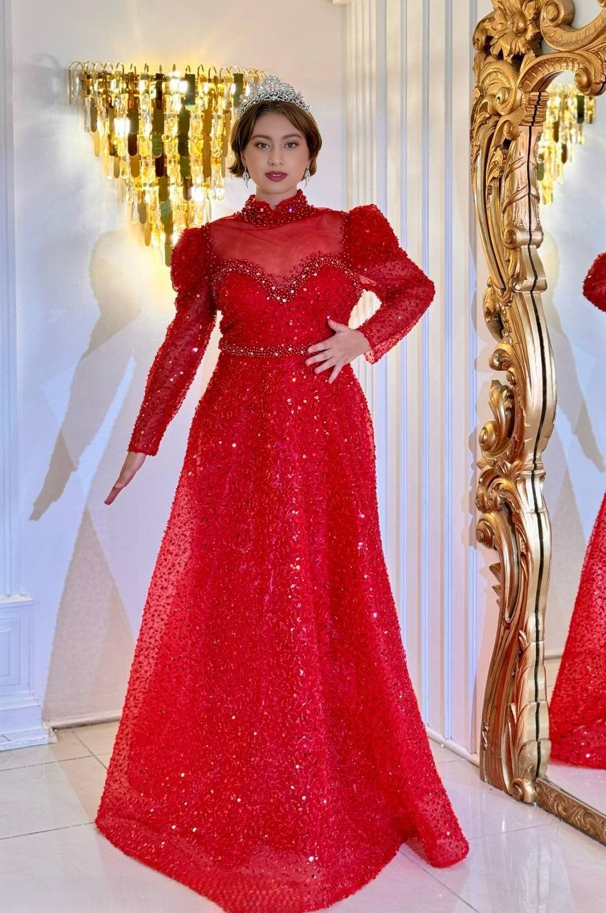 Eleganza – The glittering princess dream with a noble stand-up collar